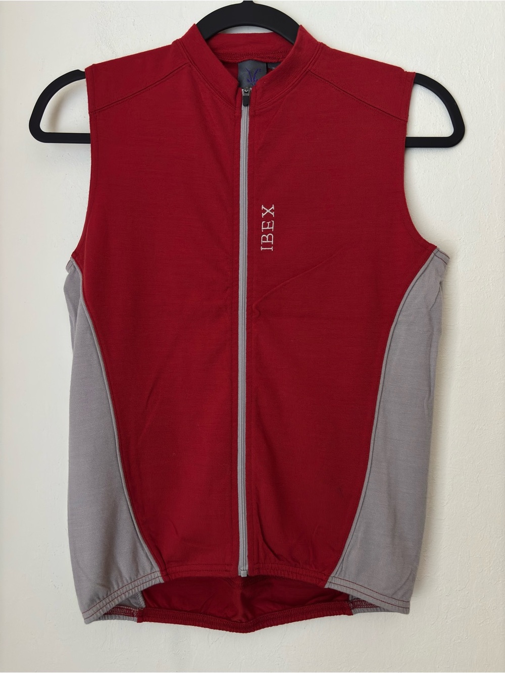 Ibex Merino Wool Blend Cycling Vest Men’s Small Red Gray Back Pockets Biking